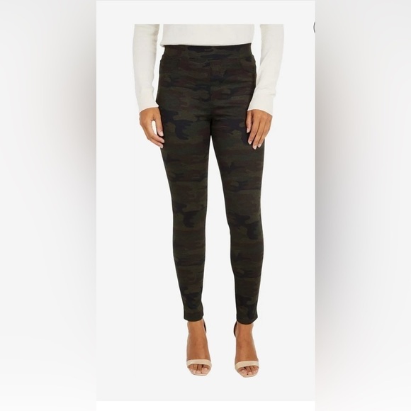 Sanctuary & Runway Ponte Leggings with Functional Pockets in Forest Camp XS - Picture 13 of 13